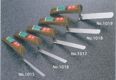 コーキングコテ（9mm巾）